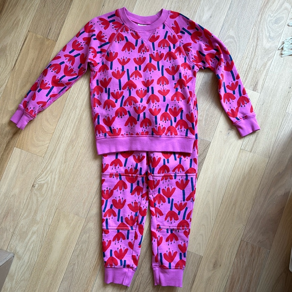 NWOT Hanna Anderson sweatshirt and sweatpantss set